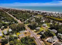 Cozy Beach Cottage DM for winter prices king beds