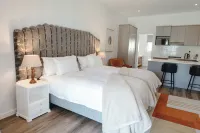 Volstruis Paleis Hotels in Kannaland Local Municipality