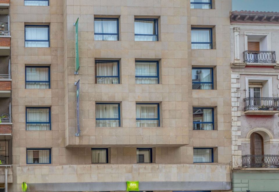 Ibis Styles Zaragoza Centro