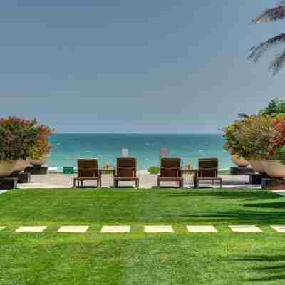 Crowne Plaza Duqm Hotel Exterior