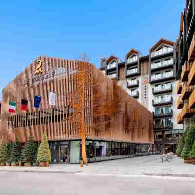 Le Massif Hotel & Lodge Courmayeur the Leading Hotels of the World Hotel Exterior