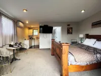 Strathern Motor Lodge Hotels near Papanui Road