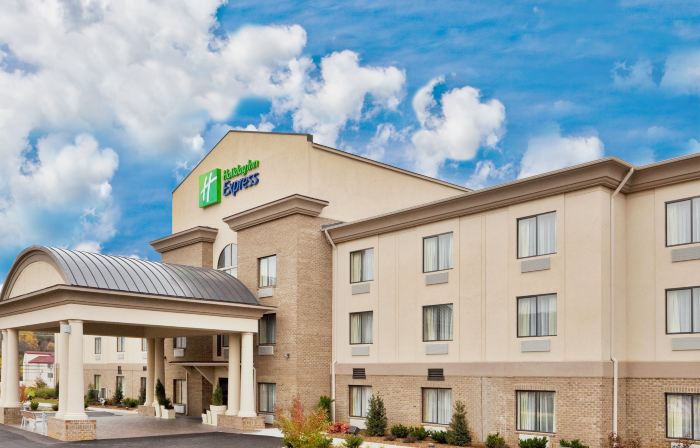 Holiday Inn Express TROUTVILLE - ROANOKE NORTH by IHG