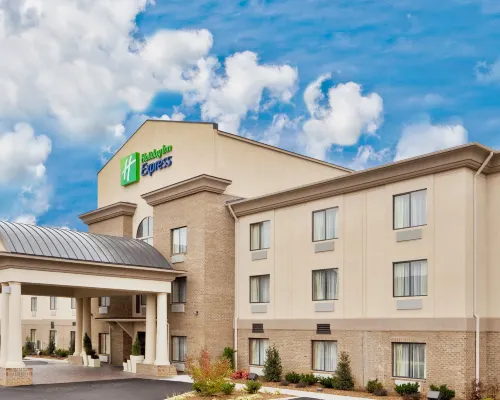 Holiday Inn Express TROUTVILLE - ROANOKE NORTH by IHG Hotels in Botetourt County