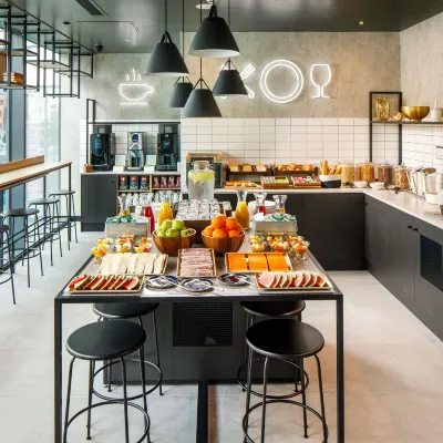 Aparthotel Adagio London Sutton Point Hotels near Worcester Park