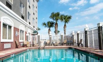 Country Inn & Suites by Radisson, St. Petersburg - Clearwater, FL