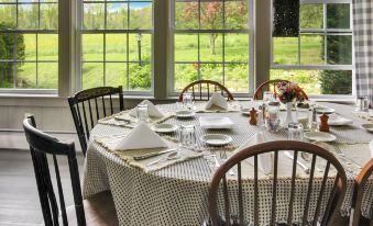 Coho Inn & Motor Lodge