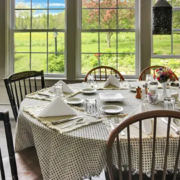 Coho Inn & Motor Lodge