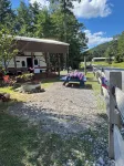 Cozy 2-bedroom RV in amazing Pipestem with AC, WiFi and Heat Smart TV