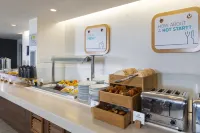 Holiday Inn Express MILTON KEYNES by IHG - breakfast