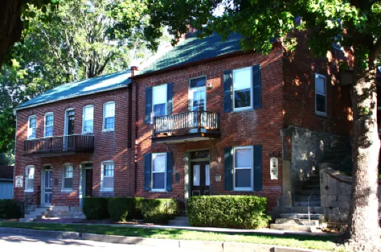 Captain Wohlt Inn Bed & Breakfast