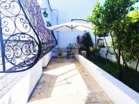 Charmant Appart Punique au Cœur de Carthage Hotels in El Kram