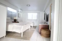 Cottage Ibiza & Boho RV & Private Pool - 3-Star