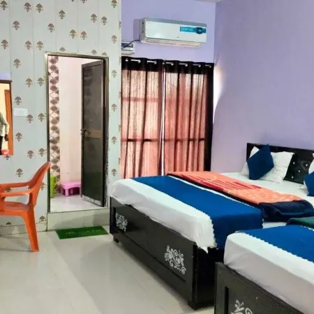 Premshi Guest House