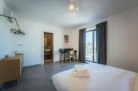 Qala Skyview Penthouse Pool Sunsets BBQ Area Hotels in Qala