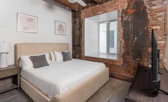  Landing Furnished Apartments Downtown Memphis