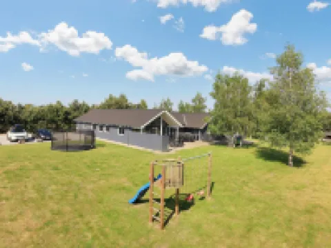 20 Person Holiday Home in Væggerløse