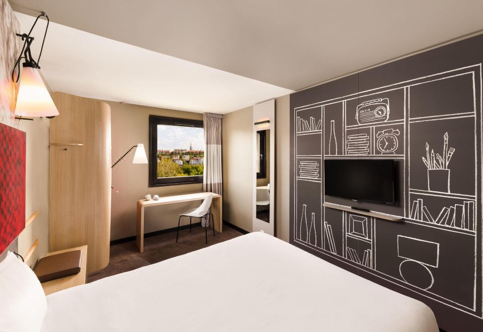 Ibis Budapest Castle Hill Over view