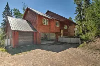 < 1 Mi to Brian Head Resort: Mtn-View Gem w/ Deck - 3-Star