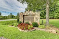 Blue Ridge Cabin Rental w/ Hot Tub & Creek Access! - 3-Star