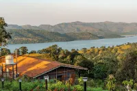Cosmicstays Birdsong Lakeview Cottage -  Holiday Villas
