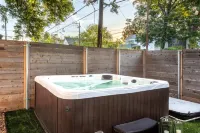 Insta Worthy Two-Home Retreat - Fire Pit, Hot Tub