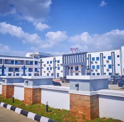 Ojaja Suites by Perennia Hotel di 