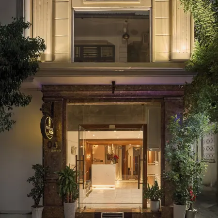 Secret Garden Hotel Ben Thanh Отели рядом с достопримечательностью «Дворец Воссоединения»