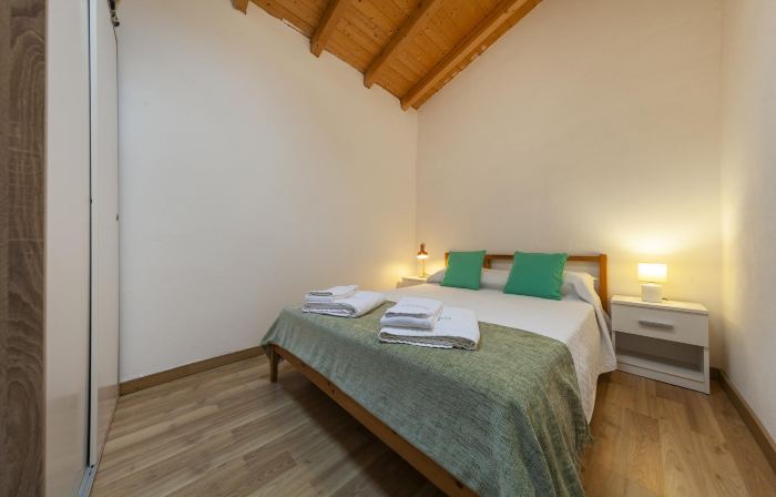 A28 - Castela Street Townhouse in Espiche