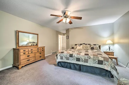 Bellaire Ski Escape about 1 Mile to Schuss Mountain! - 3-Star