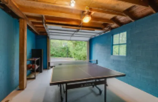 新遊樂場：熱水浴缸、遊戲和百老匯熱潮！