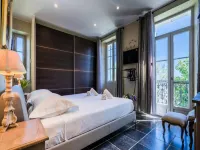 Villa in Antibes with Pool & Near Beaches