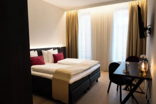 코르센동크 턴노바  호텔