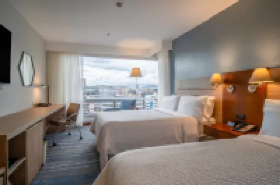 โรงแรม ฮอลิเดย์อินน์ เอ็กซ์เพรส กีโต บาย IHG