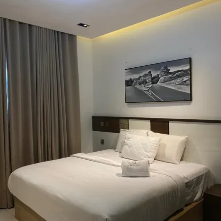 GREYFIELD APARTMENT 2