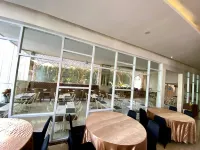 Grand Bunda Hotel Syariah Bukittinggi Powered By Archipelago - breakfast