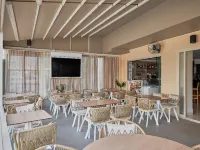 Acropolis Apartments
