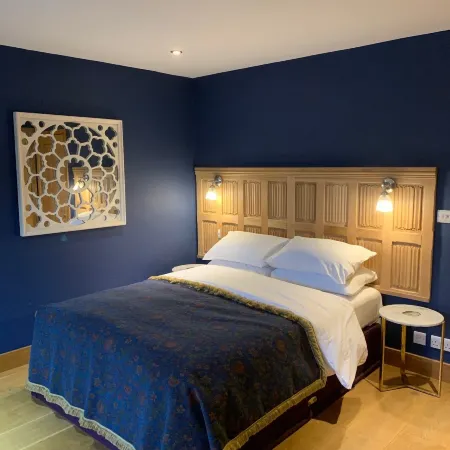 The Lodge at Hemingford Grey House