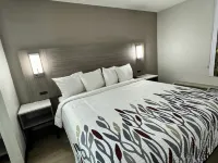 Red Roof Inn Radcliff - Fort Knox