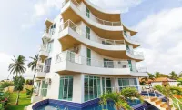 Aptos em Cond. c/ Piscina a 1 Quadra da Praia de Cumbuco - KVI Hotels in 