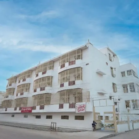 Shri Thakur Ji Niketan Near ISKCON Vrindavan