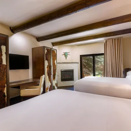 El Monte Sagrado Resort & Spa