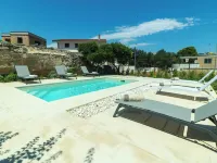 Dimora Zenieri Terrazze e Piscina Hotels in Casarano