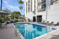 Holiday Inn Express & Suites KENDALL EAST - MIAMI by IHG - Uima-altaat