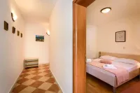 Apartments Zdravko