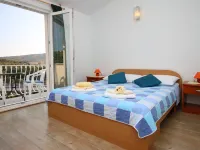 Apartments Huljev Hotels in Primosten