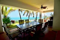 Villa Frente AL MAR muy Cerca de Todo