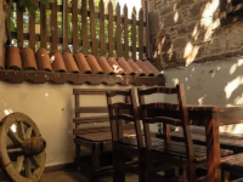 Tarihi Rum Konağı Antikhan Hotels in Ayvalik