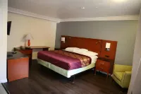 Chateau Inn & Suites - Bãi đậu xe