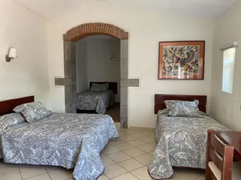 IMSS拉特立尼達度假中心 住宿飯店